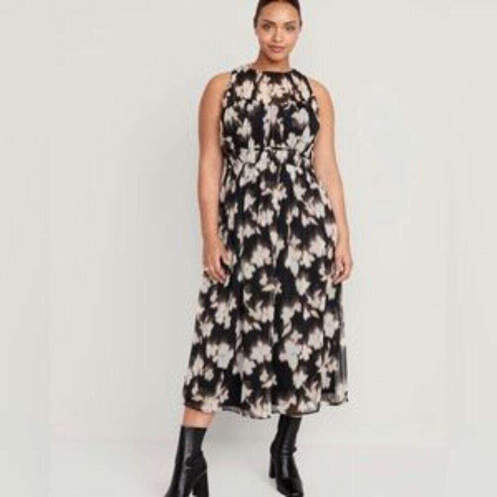 Old Navy Fit & Flare Shirred Crinkled Maxi Black Floral  Dress Chic Size L